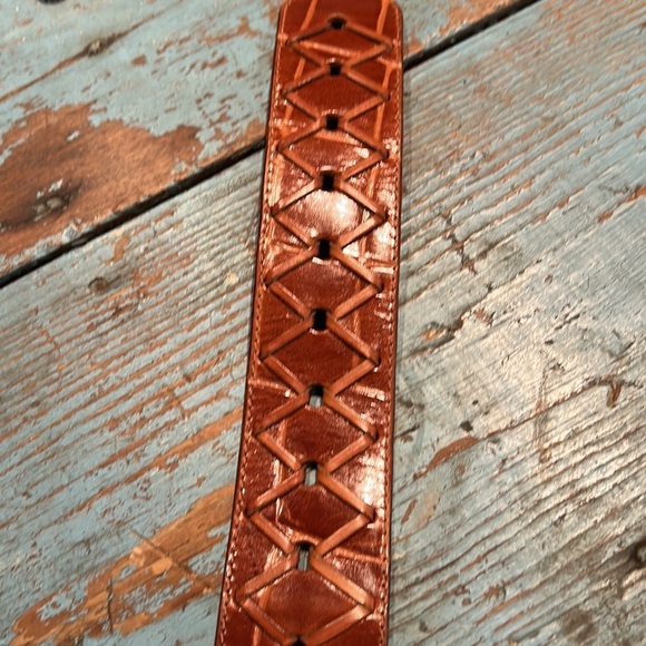 Alligator look fashion belt main image 2